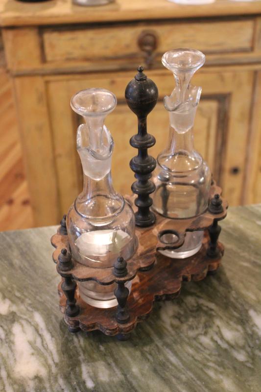  19th-century condiment server