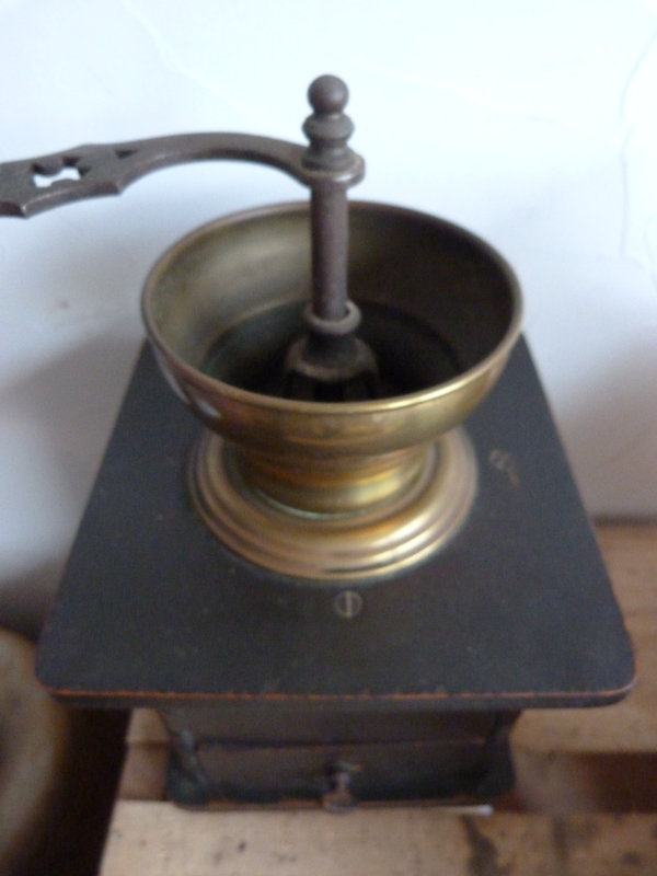 Former Robert RZ coffee grinder