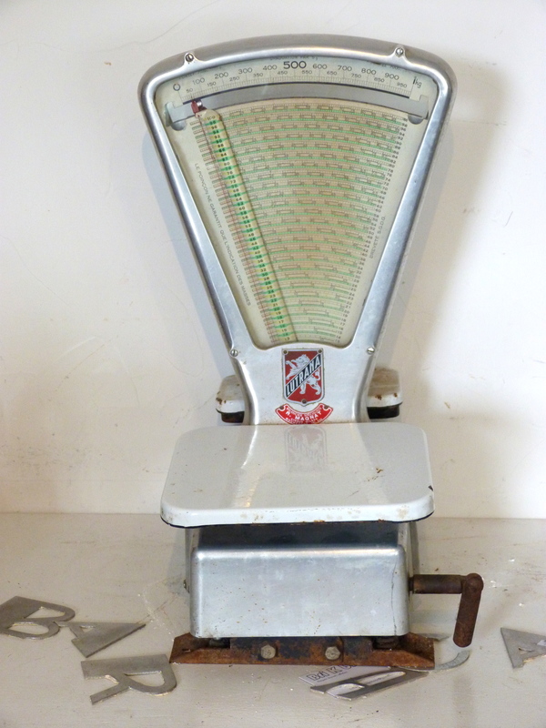 Old grocery store scale