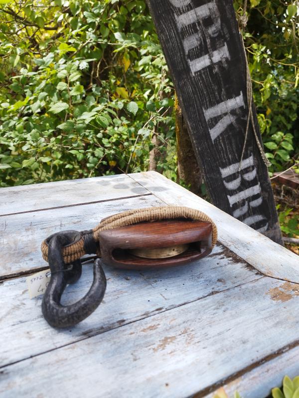 Antique 19th-century bronze pulley 