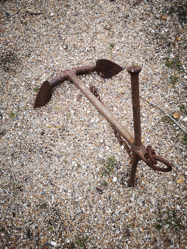 Old anchor 31.50 inch