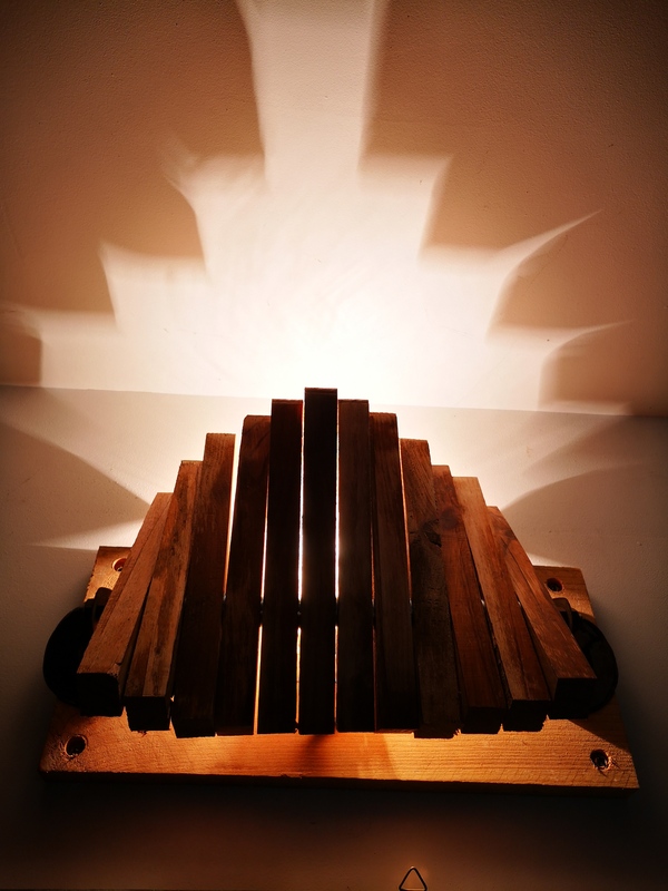Reclaimed wood wall lamp