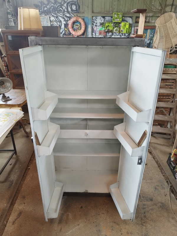 50s/60s Kitchen Cabinet 