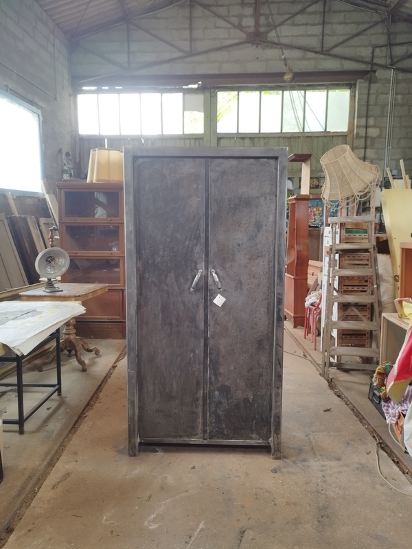 50s/60s Kitchen Cabinet 