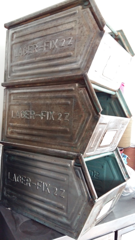 Large Schaffer storage bin 19.69 inch