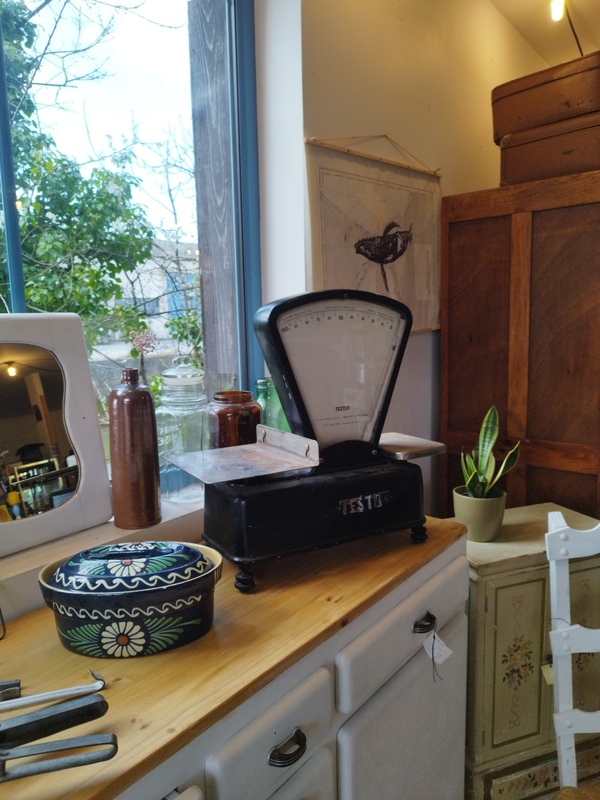 1950s Testut Grocer's Scale 