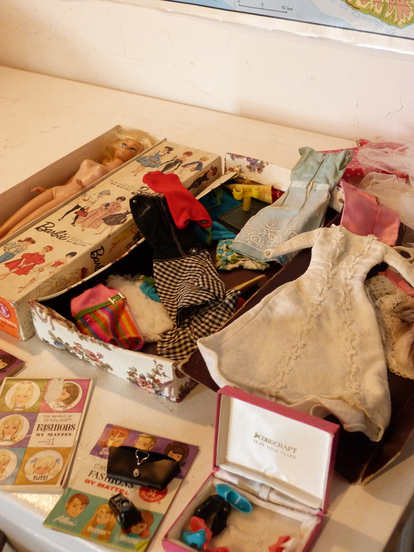 Barbie guenuine fashion teen age model 1958