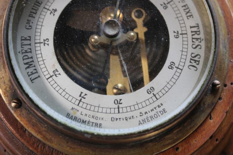 Mid-century barometer Saintes