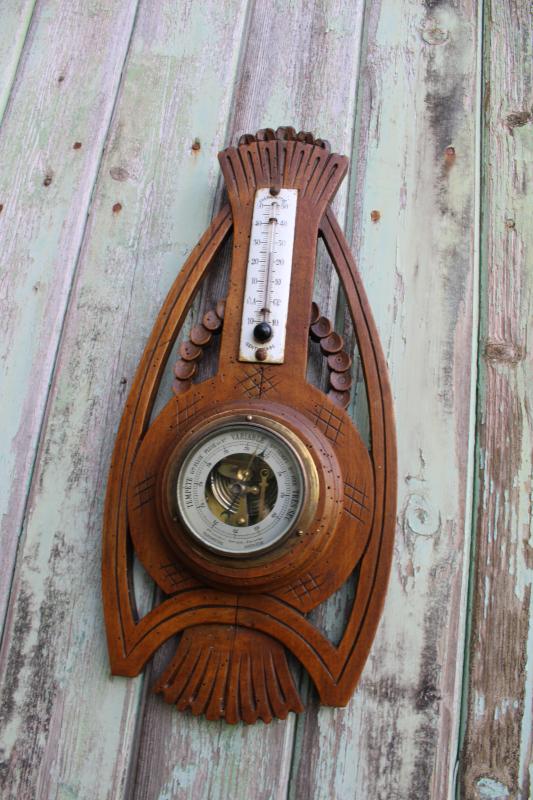 Mid-century barometer Saintes