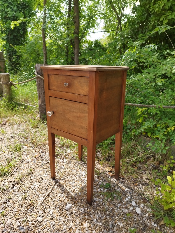 Table de chevet 