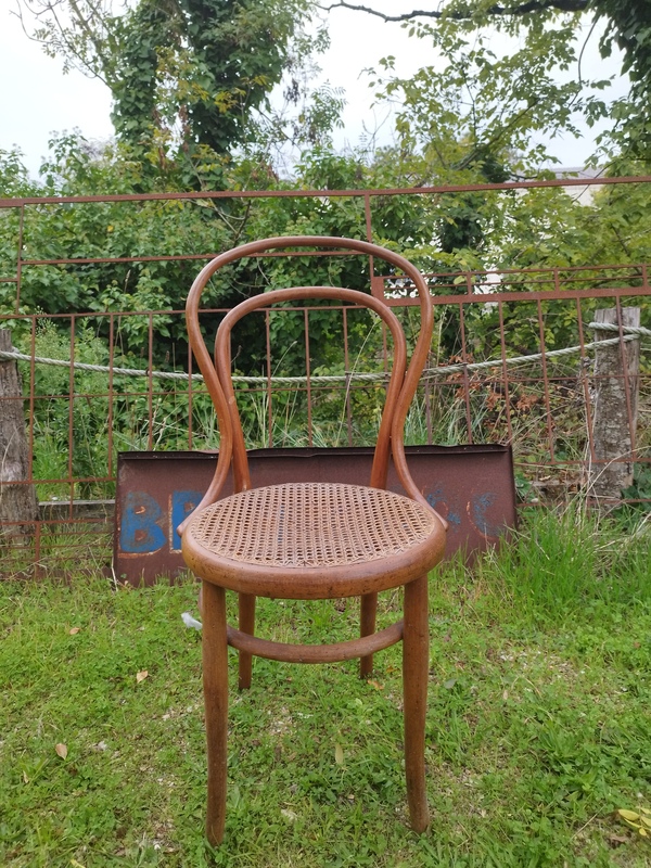 Chaise bistro en bois courbé