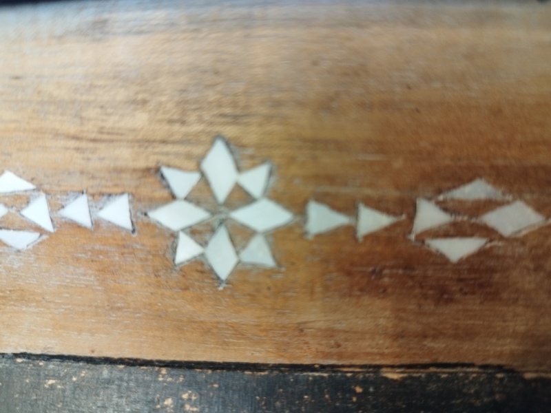 Wooden and mother-of-pearl box 