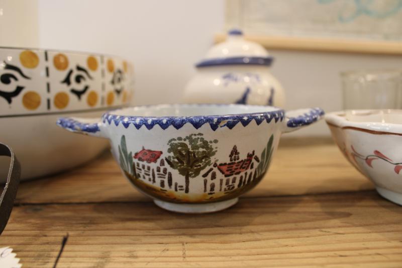 Charolles earthenware bowl with handles