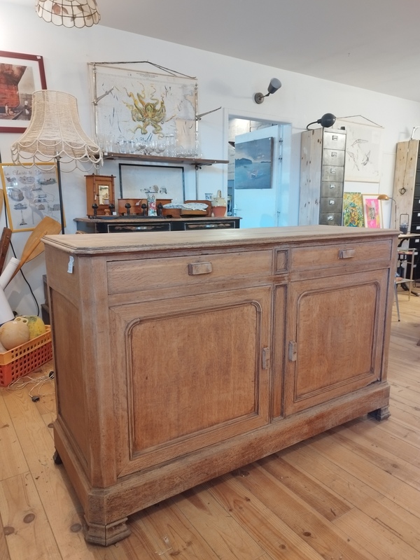 Old sideboard from the 30s and 40s 