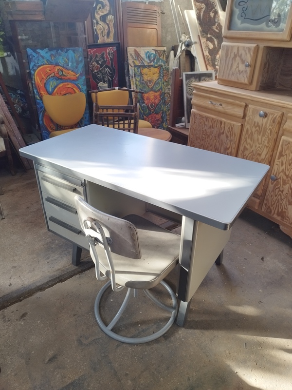 Vintage Strafor desk 