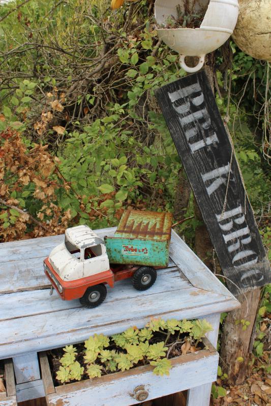 Vintage 1950s Triang truck