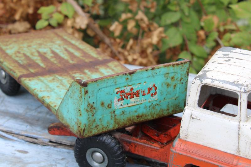 Vintage 1950s Triang truck