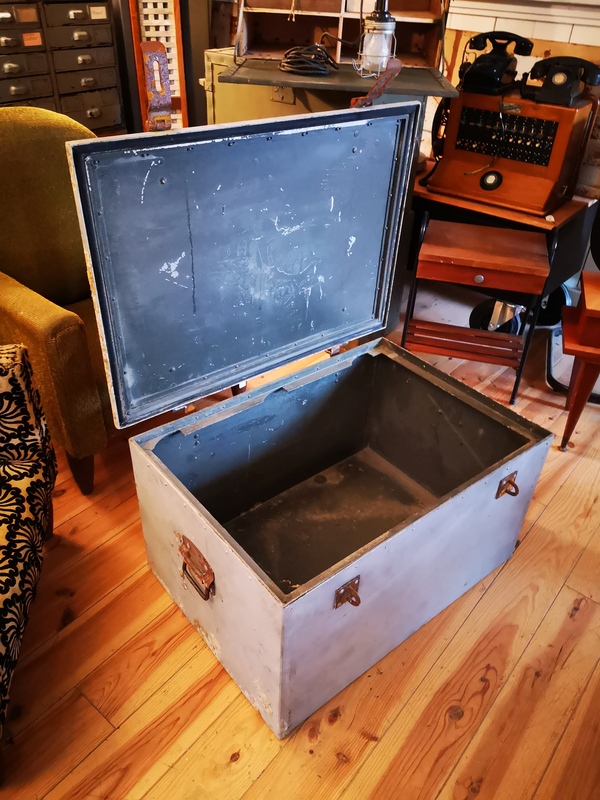 1940s military cntine