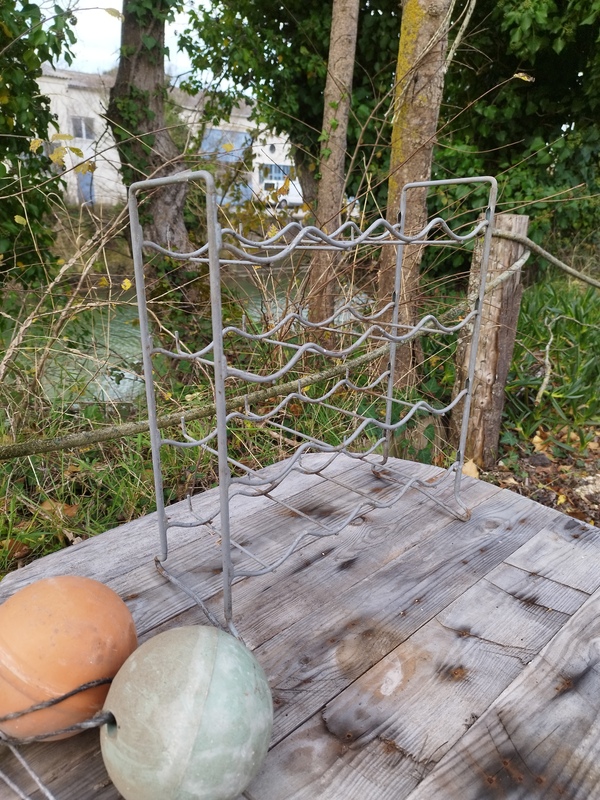 16 bottle galvanized steel rack 
