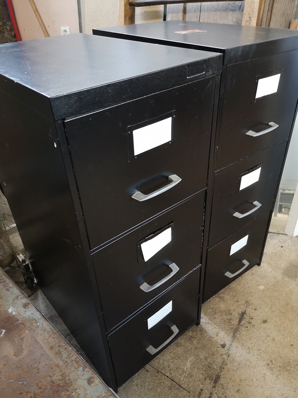 Three drawer lockers