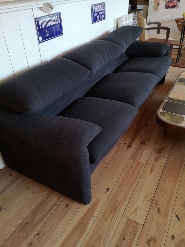 Cassina sofa maralunga