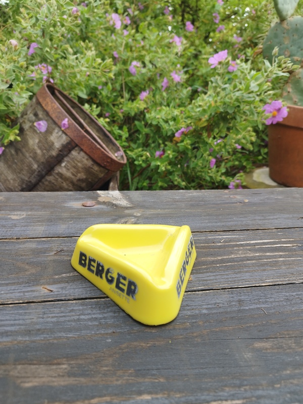 Berger ashtray