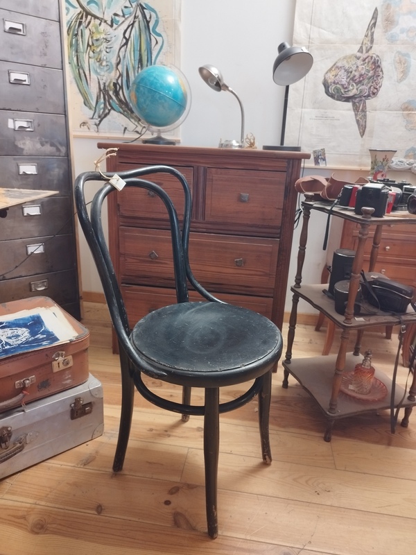Bentwood chair 1900