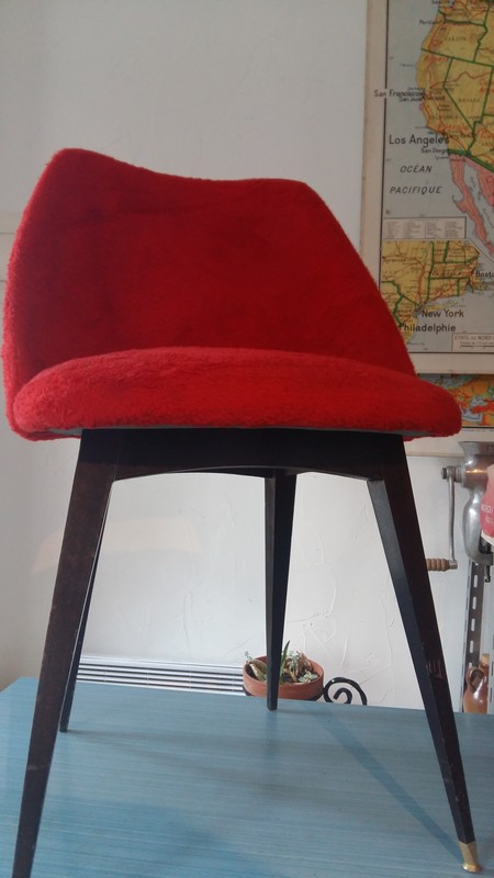 Red moumoute chair from the 60s