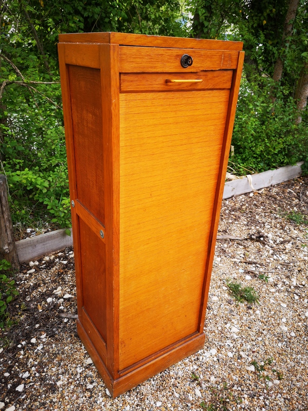 Wooden curtain filing cabinet