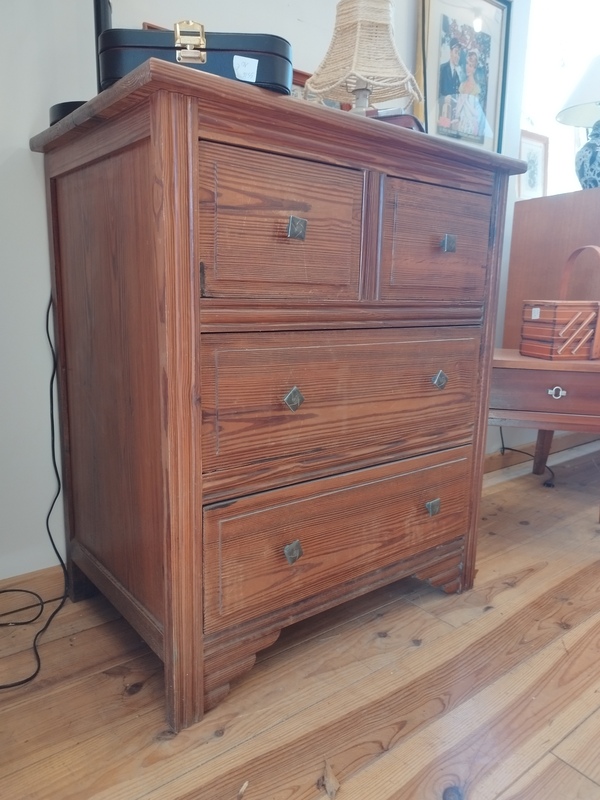 1950 chest of drawers