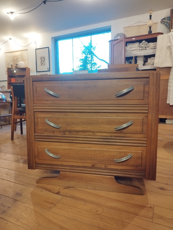Art Deco chest of drawers 