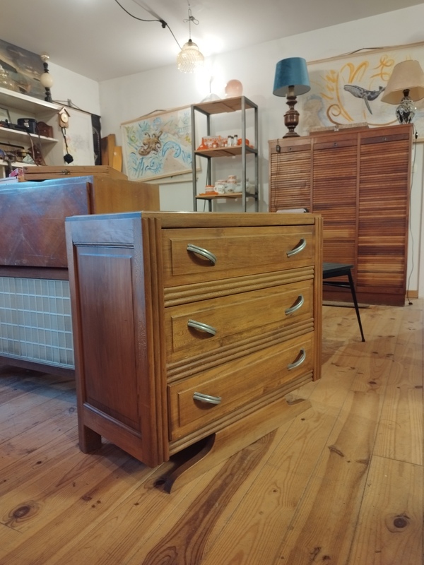 Art Deco chest of drawers 
