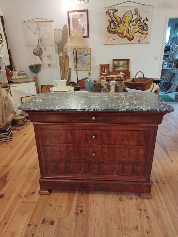 Louis Philippe Mahogany Chest of Drawers