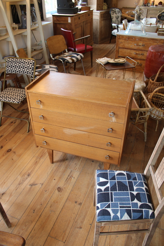 Vintage chest of drawers