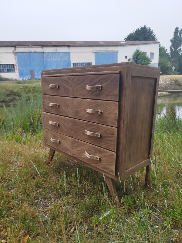 Vintage chest of drawers refurbished
