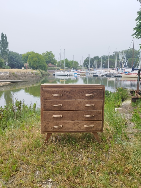 Vintage chest of drawers refurbished