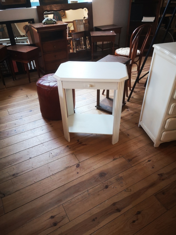 Old console in white painted wood