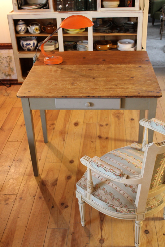 bureau style campagnard 