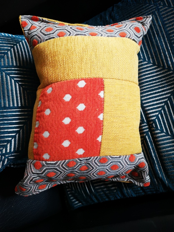 Upholstery cushion