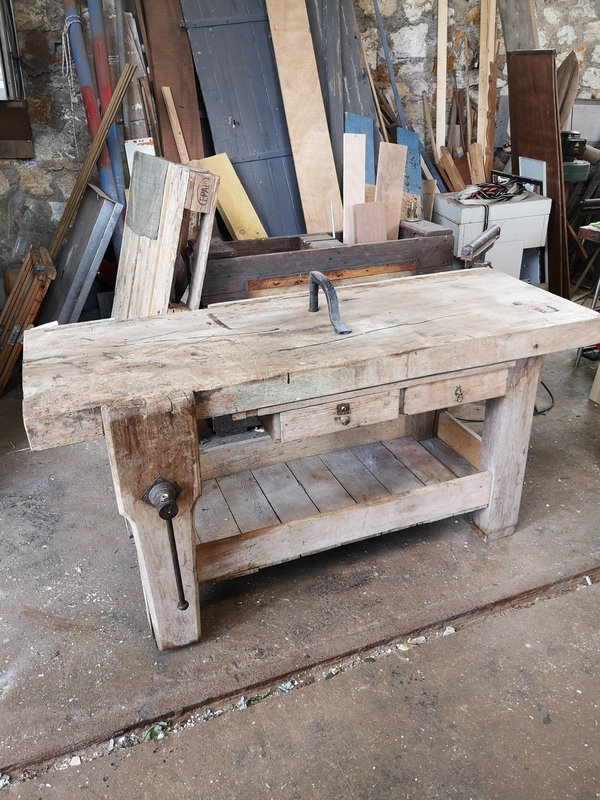 Carpenter's workbench