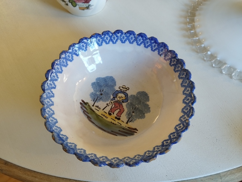 Quimper earthenware 19th century