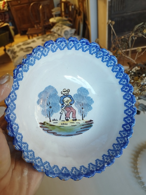 Quimper earthenware 19th century