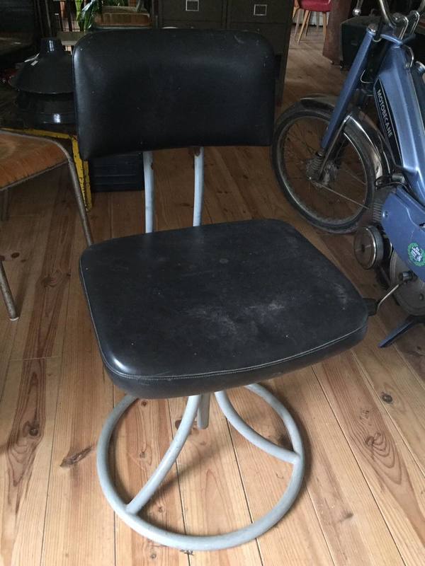 Ronéo workshop armchair