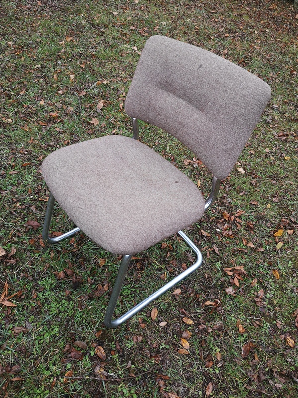 Strafor office chair