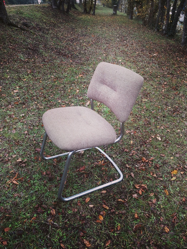 Strafor office chair