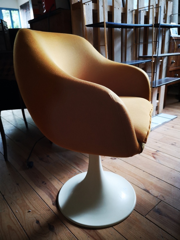 Vintage tulip armchair