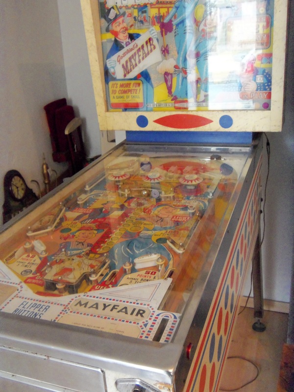 Gottlieb Mayfair pinball machine