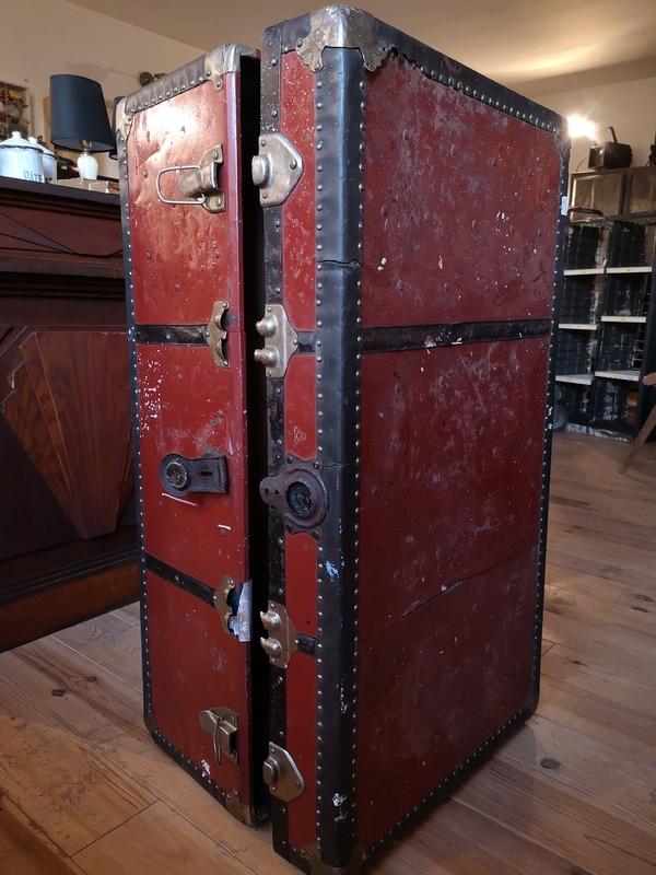 Large travel trunk 1900