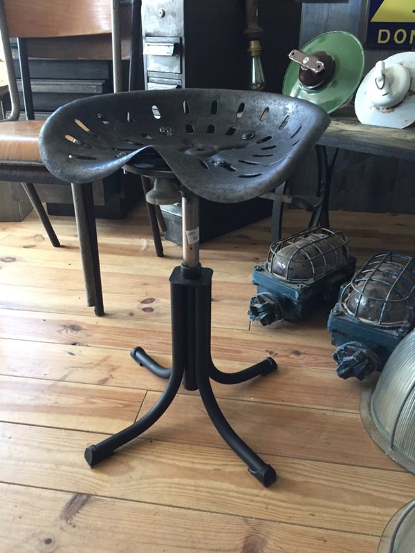 Tabouret design industriel