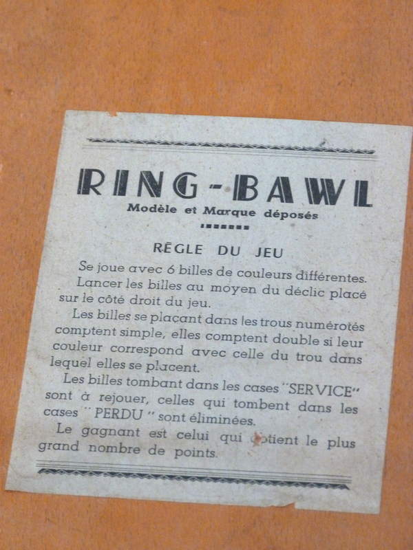 Ring bawl old toy